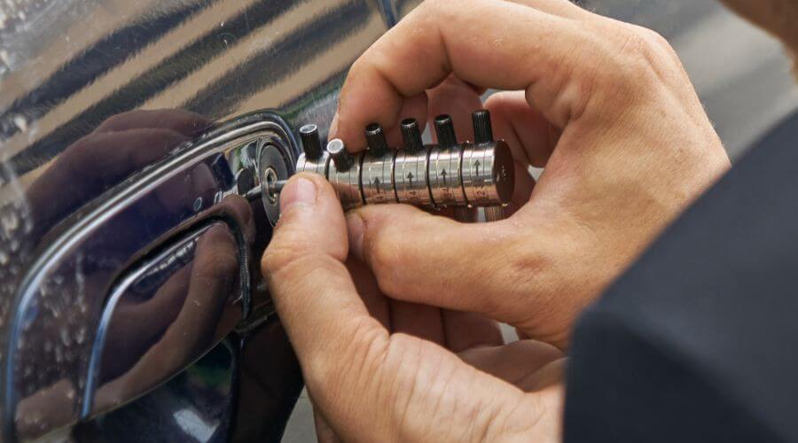 Expert new roof installation services in Leoma, TN